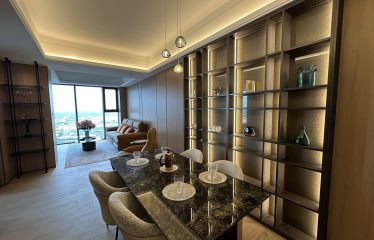 Vue Aston, river-front condominium with 4 river views