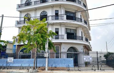 Building on the corner of the street in Sen Sok