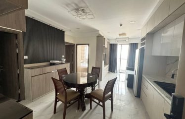 2 Bedrooms along Monivong Boulevard for rent